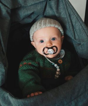 Hand knit baby beanie gray, boy