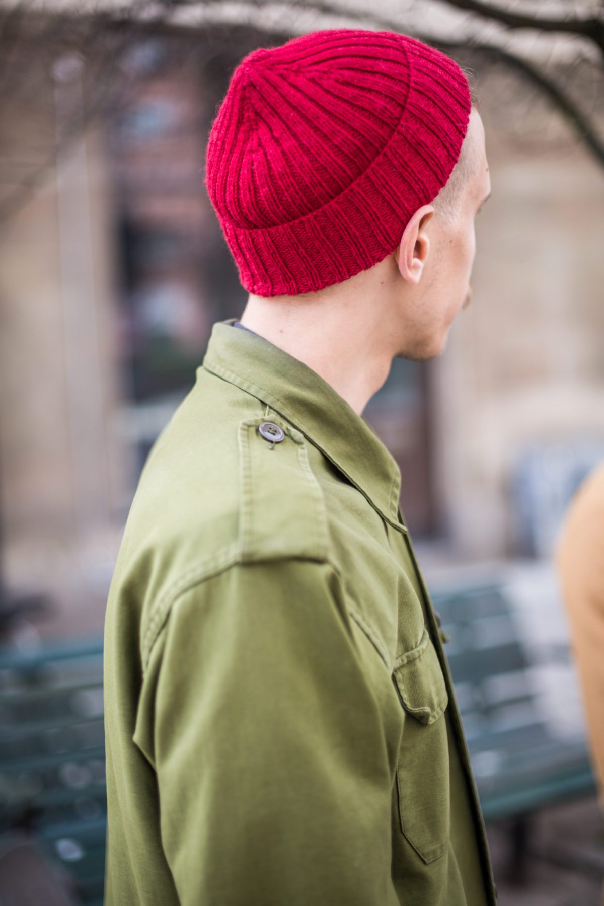 How to wear your red cap: Single fold